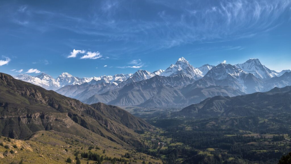 High altitude mountain environment where altitude sickness commonly occurs