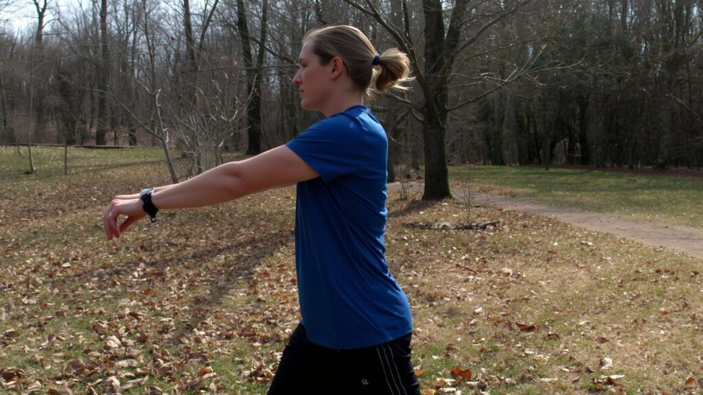 Walking to burn calories with proper arm swing technique demonstrated